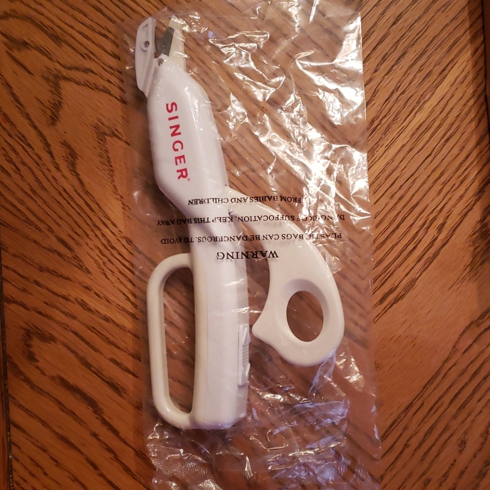 Singer Cordless Smart Scissors NWOT